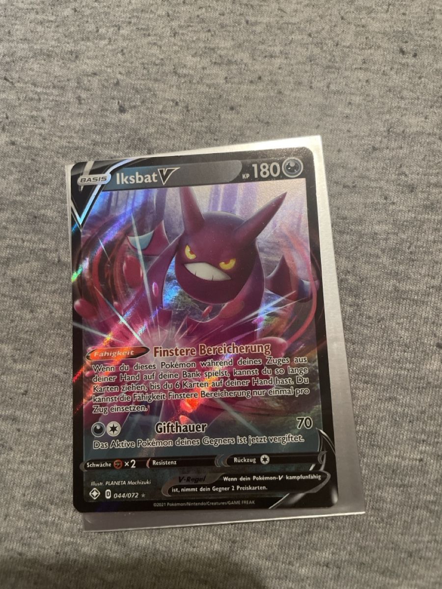 Pokémon Carte collezionabili: Iksbat V Glänzendes Schicksal – Nuovo (secondo la descrizione) da Flawil venduto da Duft-Alchemist