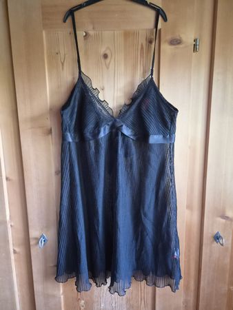 Negligé Triumph schwarz Gr. S 