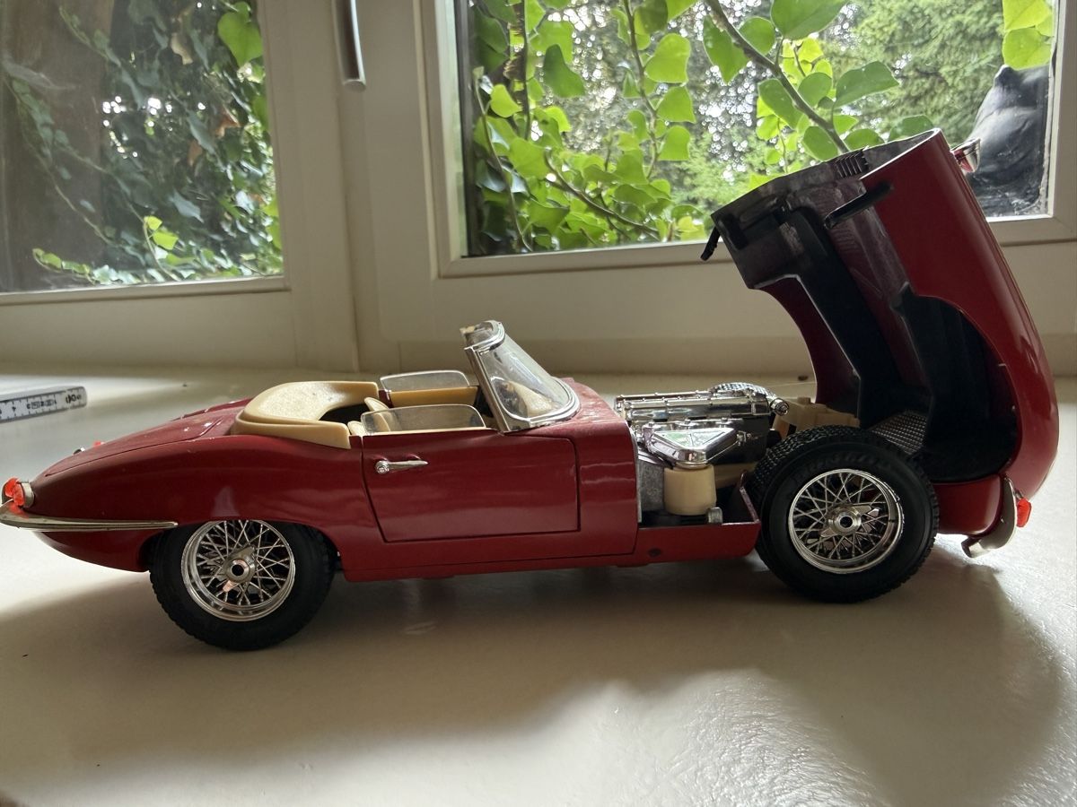Jaguar Voitures modèles: Jaguar E-Type – D'occasion à Burgdorf par Jvan07 3