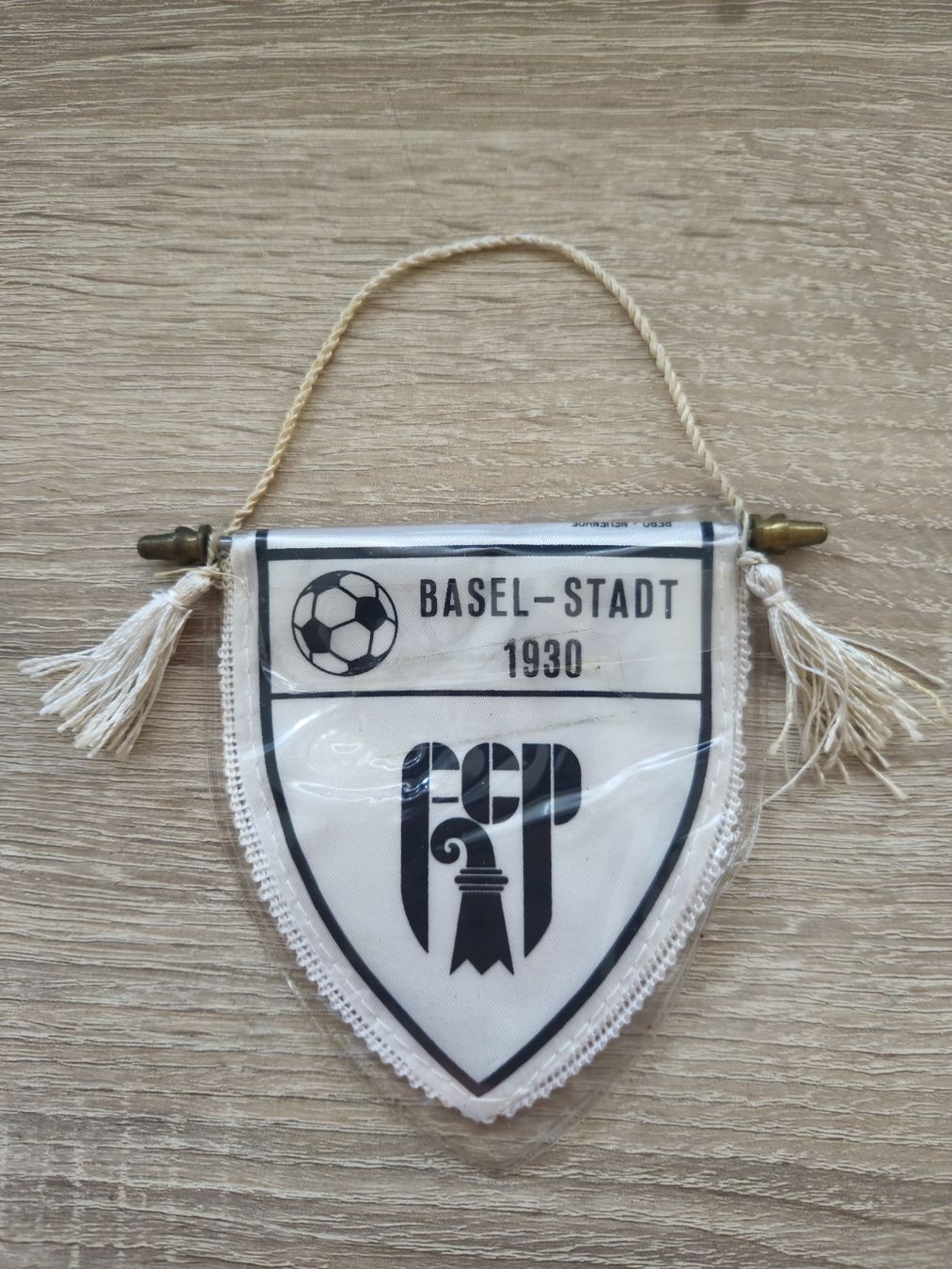 FC Basel Bandiere: Basel-Stadt FCP Wimpel – Usato da Basel venduto da Boichak60 2