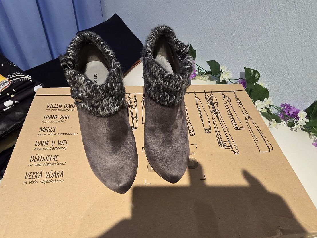 Scarpe da donna: Stiefelette Damen Grösse 39 – Usato da Chur venduto da Mikymiki 1