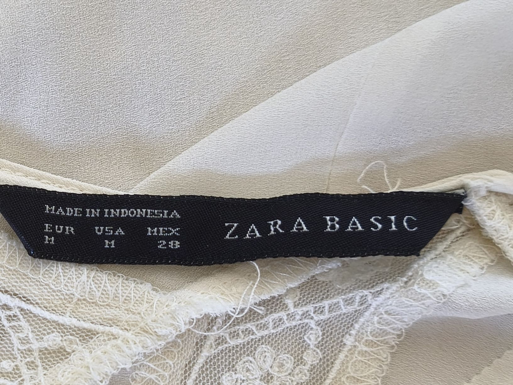 Zara Top: Zara Basic Damen Top weiss Grösse M Spitze – Nuovo (secondo la descrizione) da KRIENS venduto da Franzy_Blond10 3