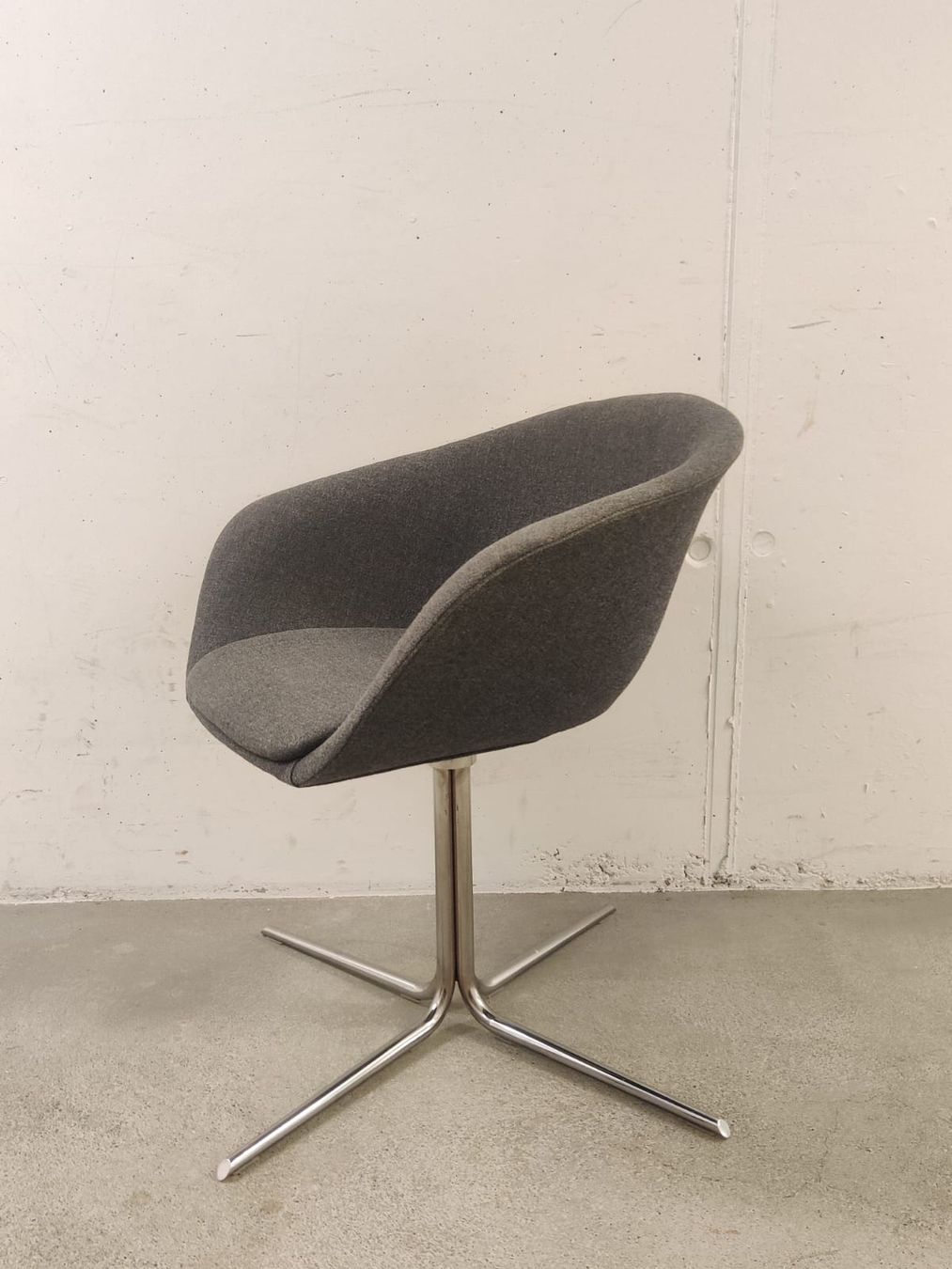 Poltrone: Fauteuil design Arper "Duna 02" – Usato da Chêne-Bougeries venduto da JANSAND 2