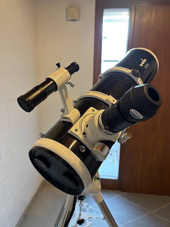Sky-Watcher Telescopi: Skywatcher 150PDS with HEQ5 Pro - brand new – Usato da Zürich venduto da whiter3bbit 1