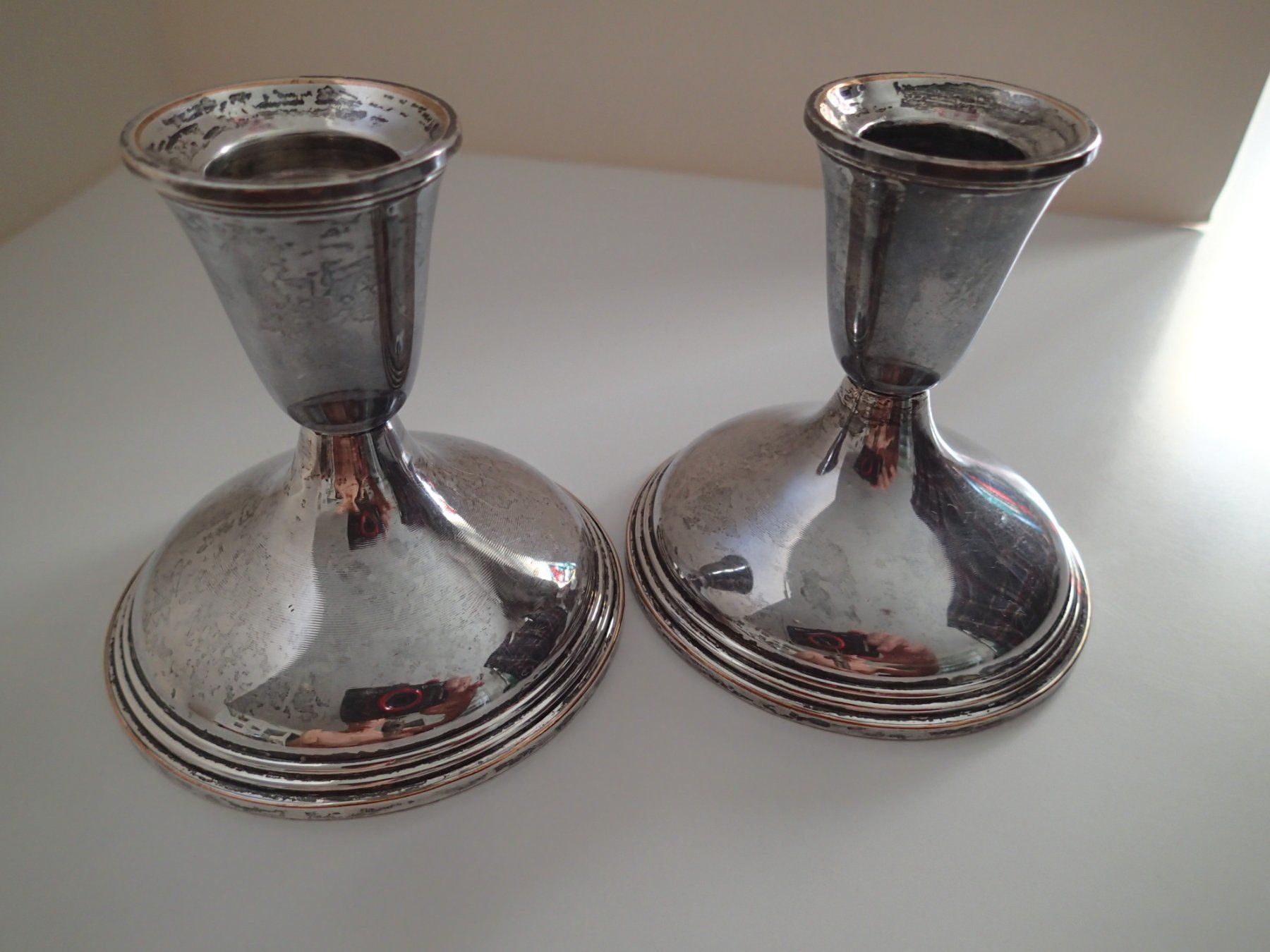 Bougeoirs: alte Kerzenständer versilbert        Höhe 8 cm – D'occasion à Allschwil par Salus17
