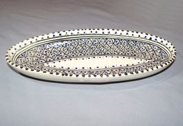 Grosse, ovale orientalische Schale aus Keramik