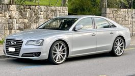 Audi A8 4.2 TDI V8 350 CV