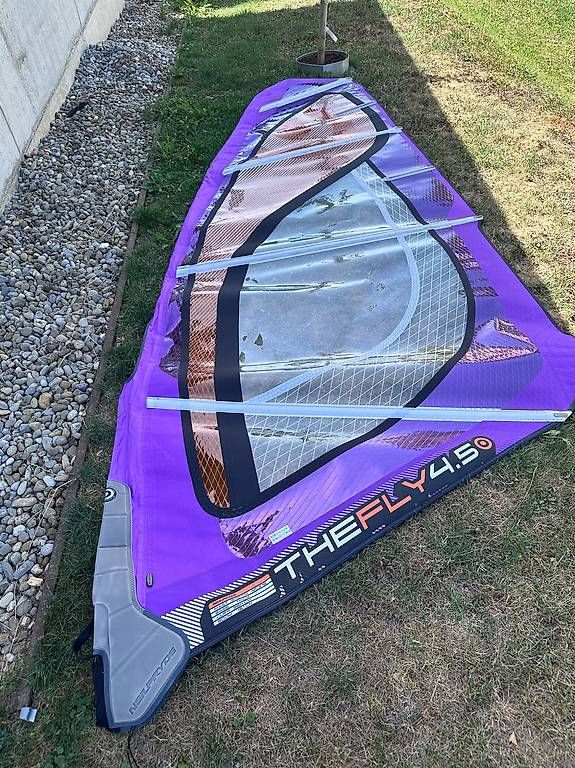 Surfen: Neil Pryde THE FLY, 4.5 m2 Windsurfsegel – Gebraucht aus Märstetten von Luca6807