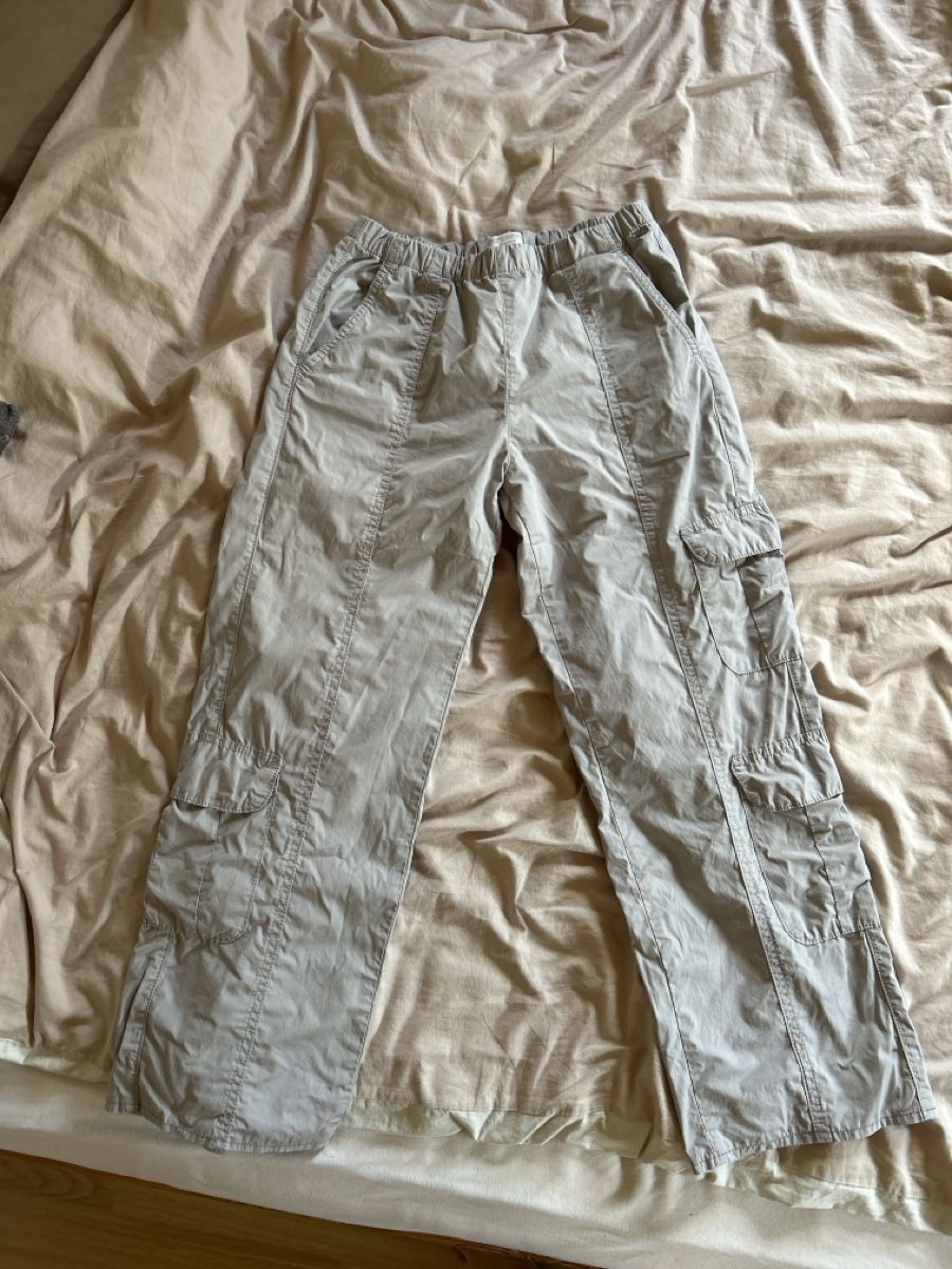 Pull&Bear Hosen: Pantalon cargo taille S – Gebraucht aus Travers von mor_m8qm 2
