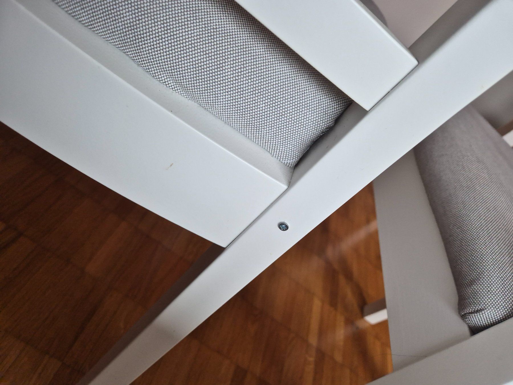Ikea Tavoli: Ikea Tisch mit 4 Stühlen – Usato da Bern venduto da oct_w7yj 4