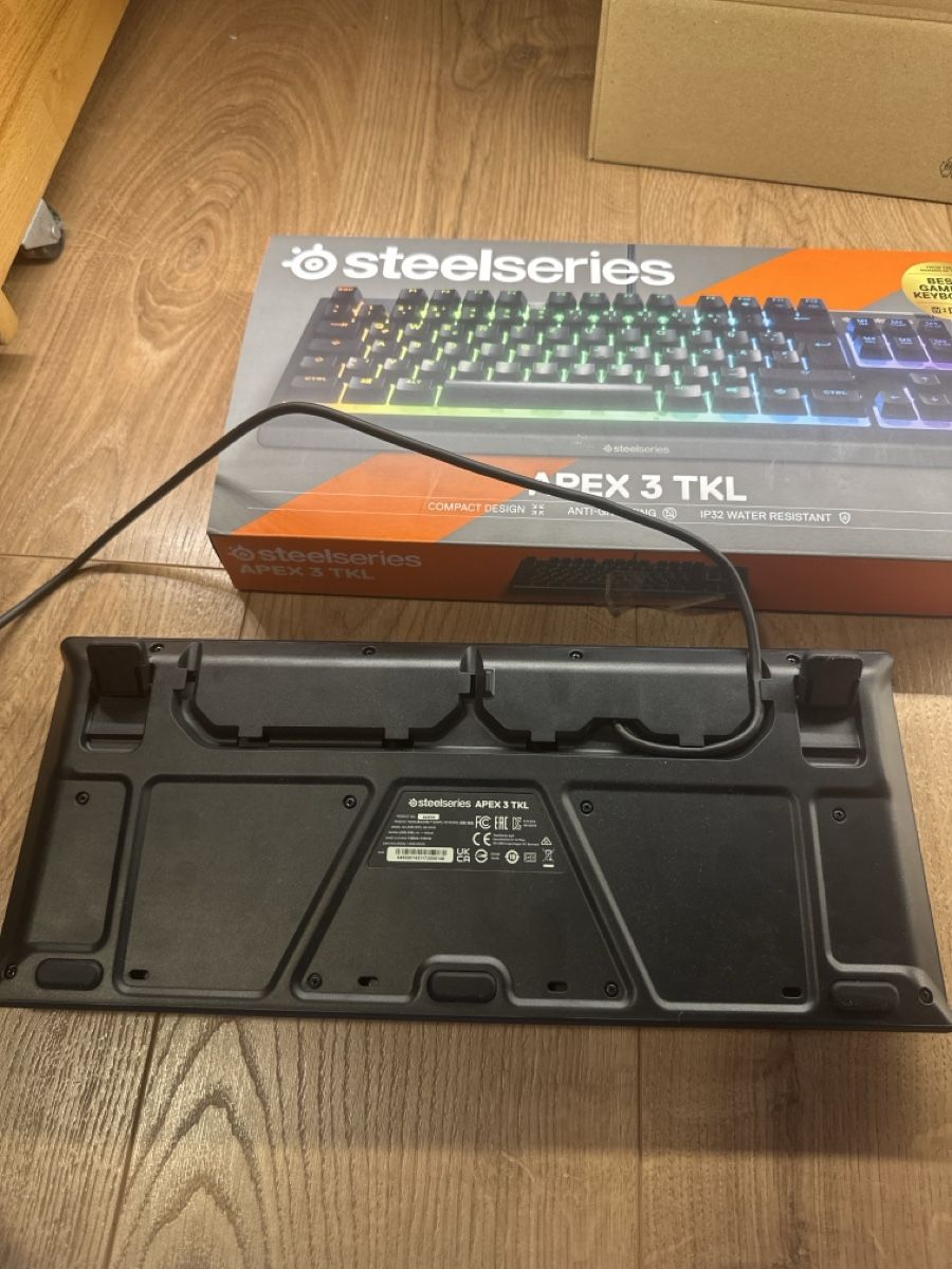 Steelseries Tastiere: Steelseries APEX 3 TKL – Nuovo (secondo la descrizione) da Liebistorf venduto da Louisella 4