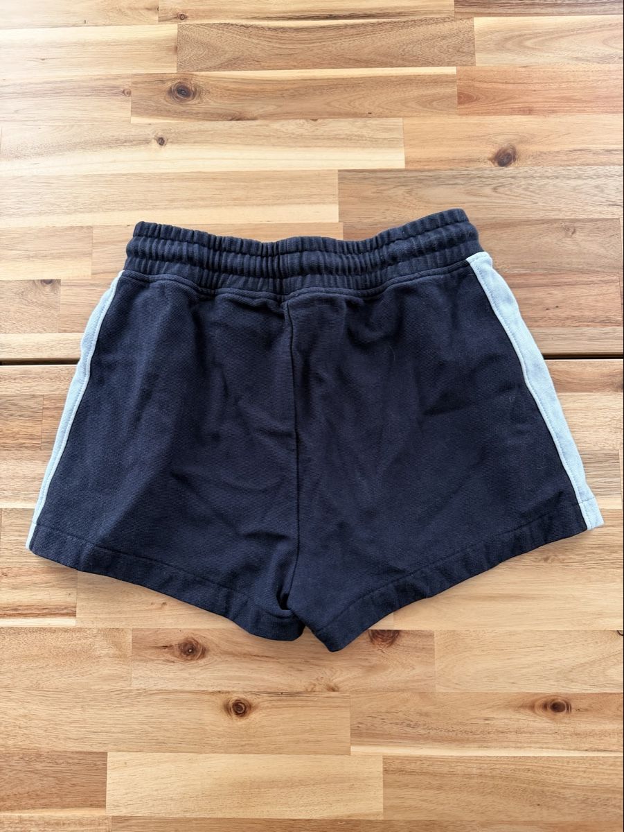 Champion Pantaloni: Shorts von Champion Grösse S – Usato da Muolen venduto da ginmelz 2