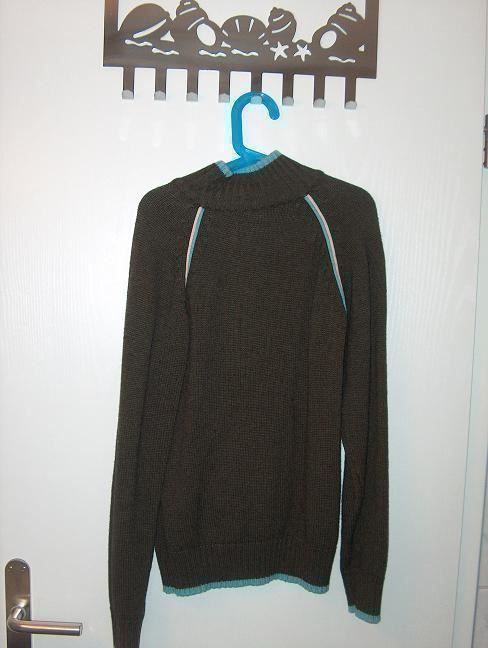 Giacche & Cappotti: Neu: Strickjacke - braun - Gr. 146/152 – Nuovo (secondo la descrizione) da Uznach venduto da Laeuffer 1