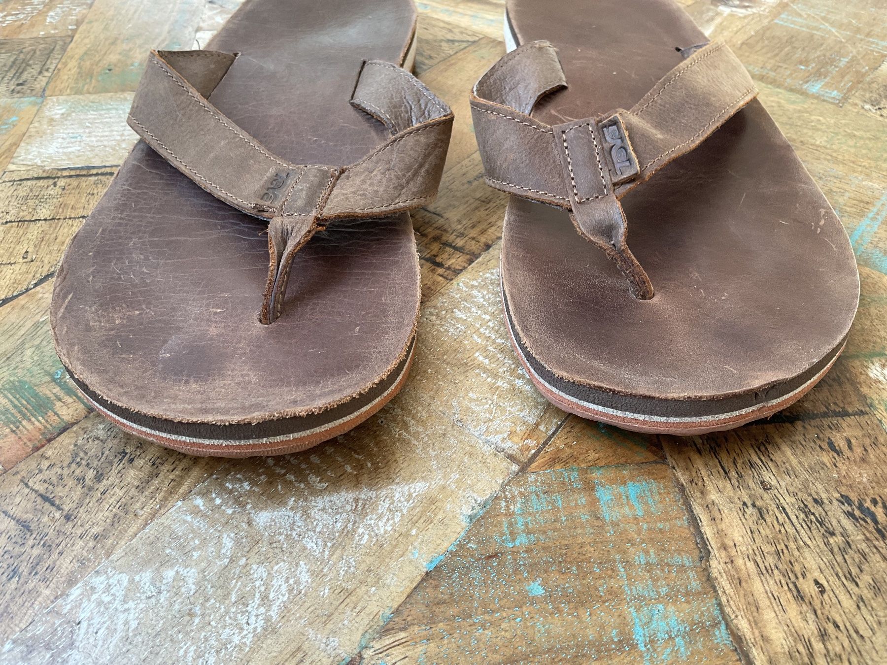 Teva Damenschuhe: Teva Leder Flip-Flops, Gr.42 - braun – Gebraucht aus Bachenbülach von Sybeco 2
