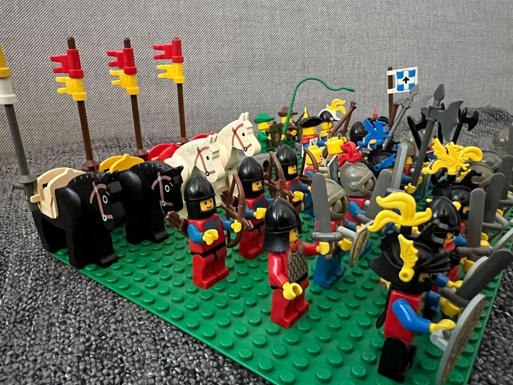 Lego Figuren, Ritter, Blauröcke, Robin Hood (Gebraucht) in Uttigen für ...