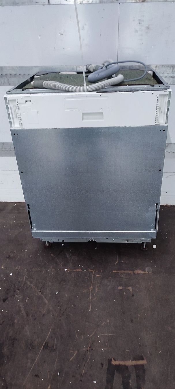 Lavastoviglie: Geschirrspüler Electrolux – Usato da Züberwangen venduto da Theodoralan