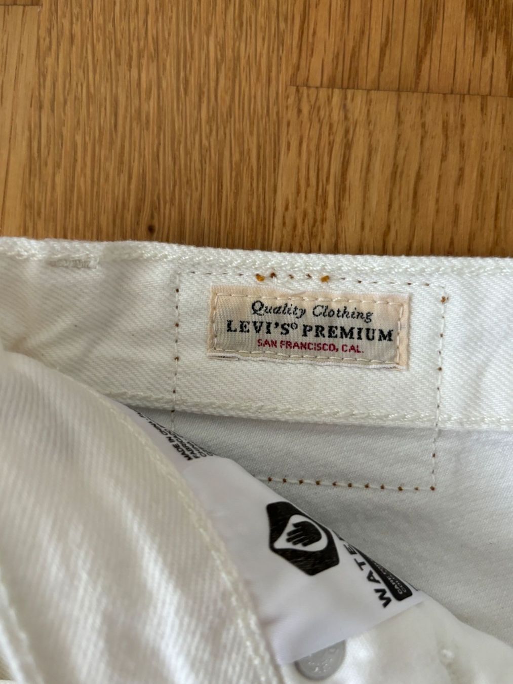 Levi's Pantaloni: LEVIS Schort Gr.W 25 (N) – Usato da Wallisellen venduto da AS.TZ. 3