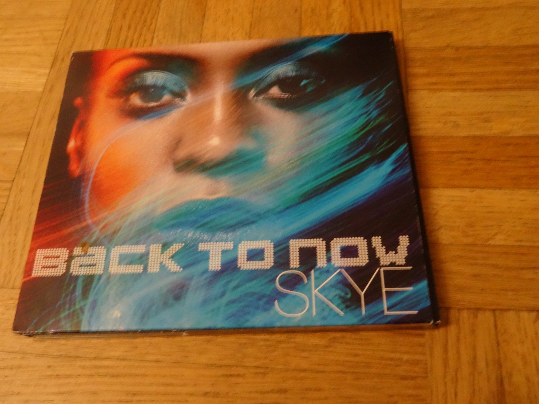 CD: Skye - Back to Now CD – Usato da Olten venduto da Disc-Ausverkauf