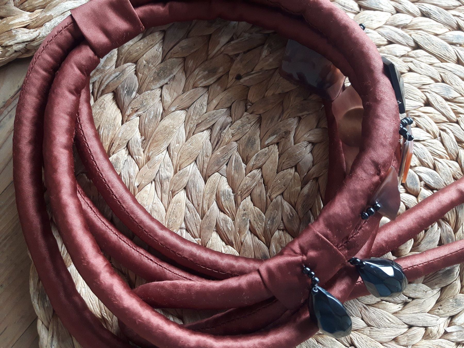 Cinture: Raffinierter vintage Couture Seidengürtel- Statementkette – Nuovo (secondo la descrizione) da Beckenried venduto da SylvkensWorld