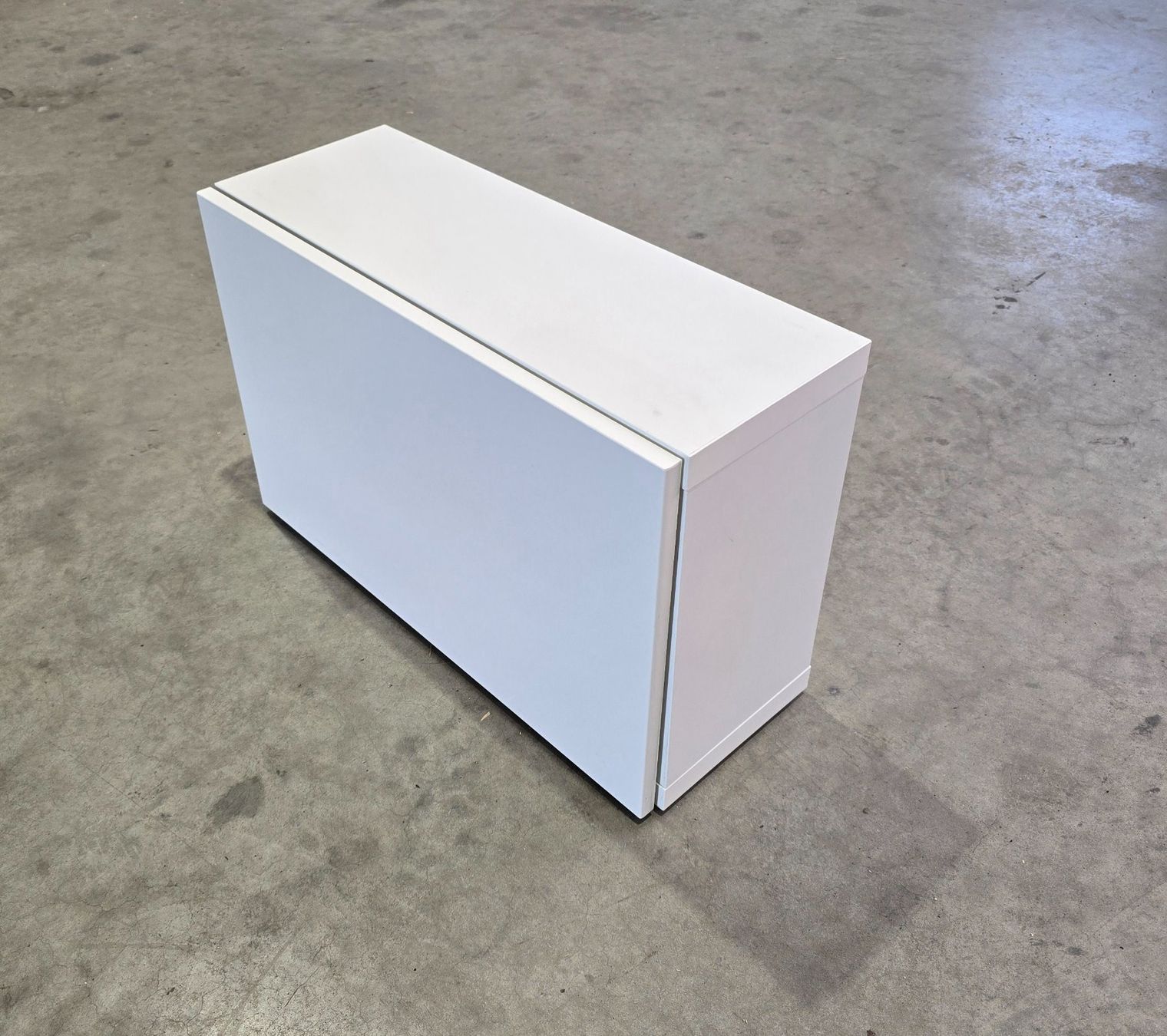 Armadi: Wandschrank, weiss – Usato da Sempach venduto da Fab0000 1
