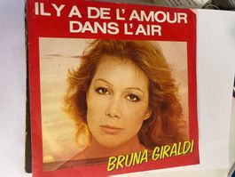 Bruna Giraldi "Il y a de l'amour dans l'air" 45 tours