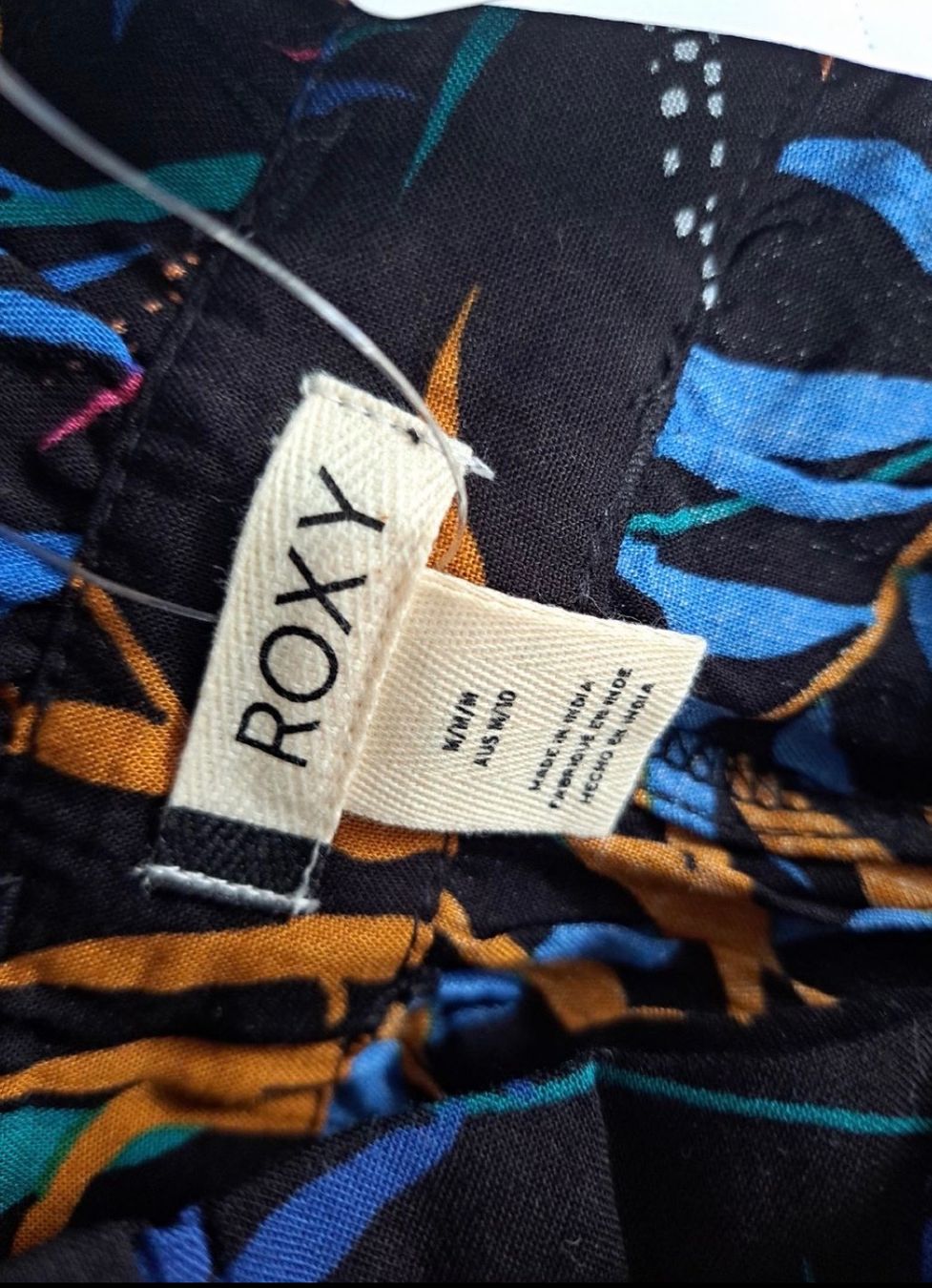 Roxy Pantaloni: Neu Roxy Bunte Baumwollshorts mit Bindemittel M , N.P 59.00 – Nuovo e nell'imballaggio originale da Zermatt venduto da katytesunshine 3
