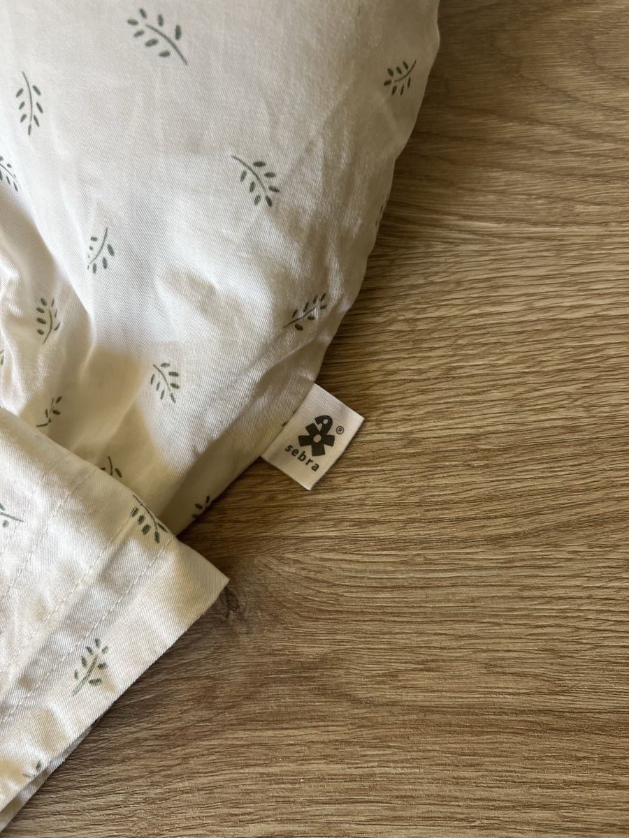 Sebra Coussins: Sebra Nursing pillow cream pattern great condition – D'occasion à Genève par nik_jxq7 1