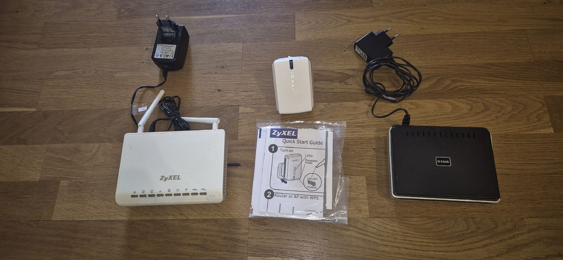 Zyxel Modem & Router: Netzwerk Starter Packet – Usato da Forch venduto da Chrexit