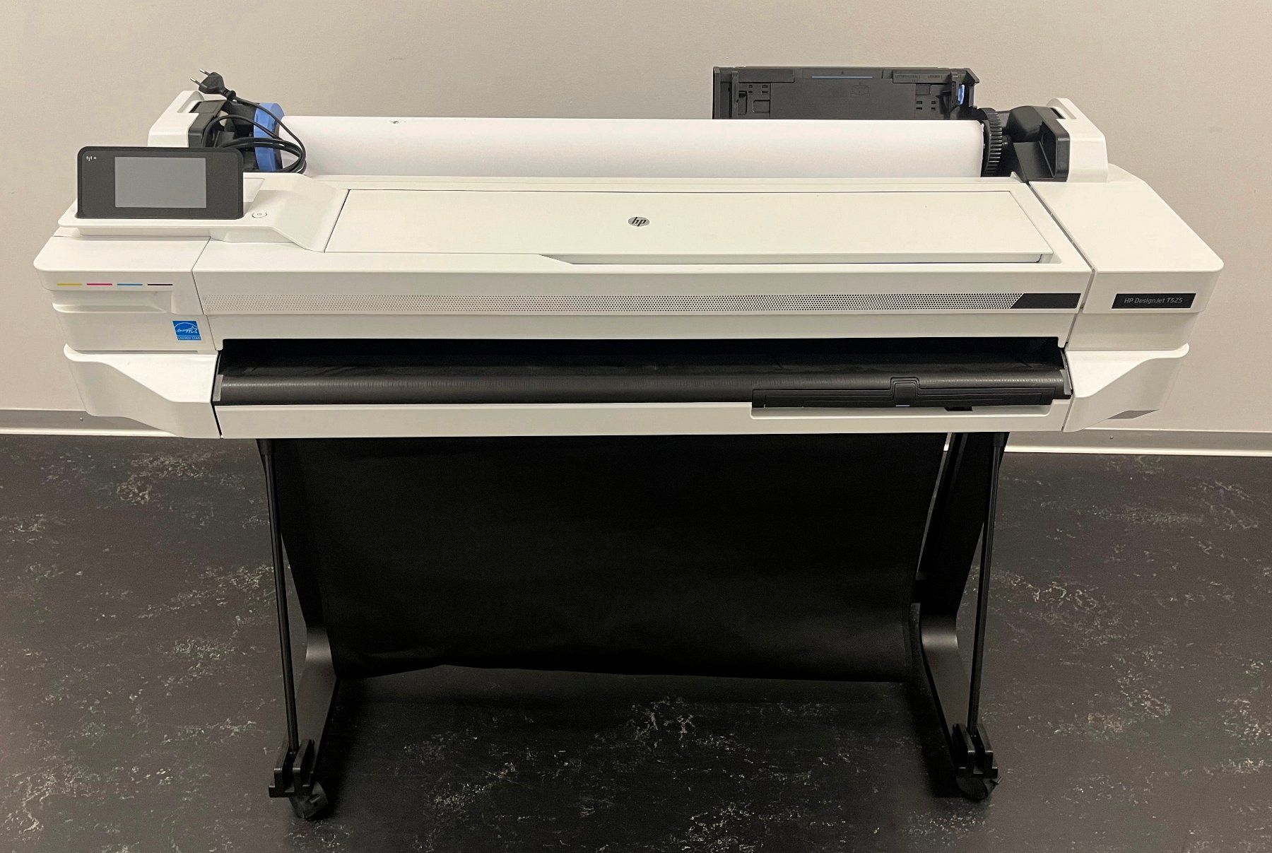 Hewlett Packard Stampanti: HP DesignJet T525 Grossformatdrucker mit Standfuss – Usato da Spiegel b. Bern venduto da Bxb