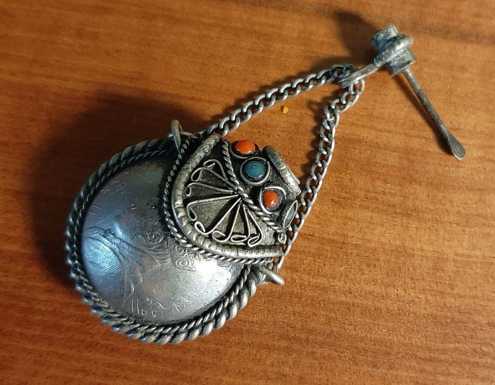 Bunte Metall Schnupftabak Fläschchen Aus Metall, Löffel, Gewürz Kugel