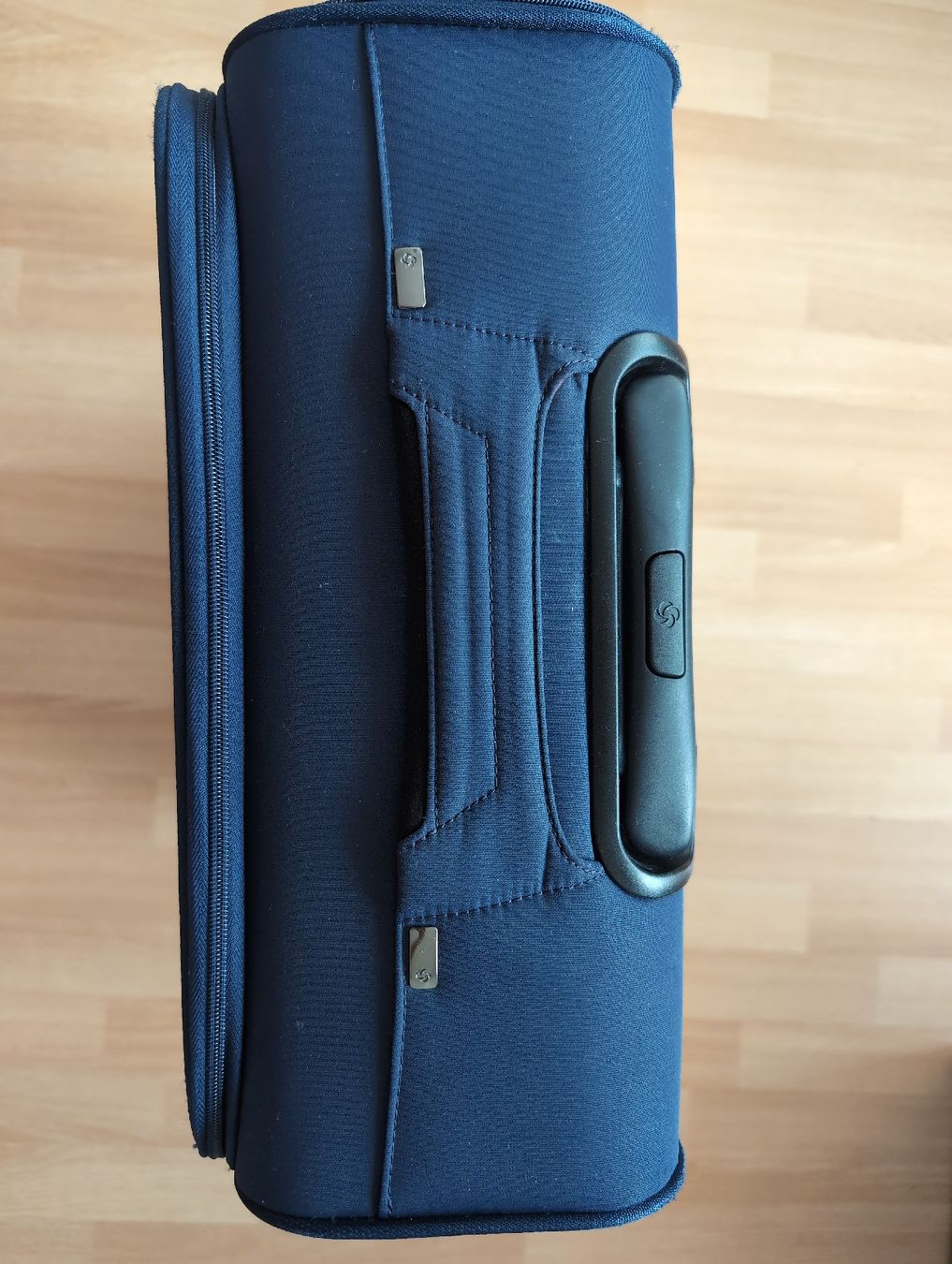 Samsonite Valigie & Borse: Samsonite Suitcase/Trolley, blue, slightly used. – Usato da Glis venduto da livespringly 2