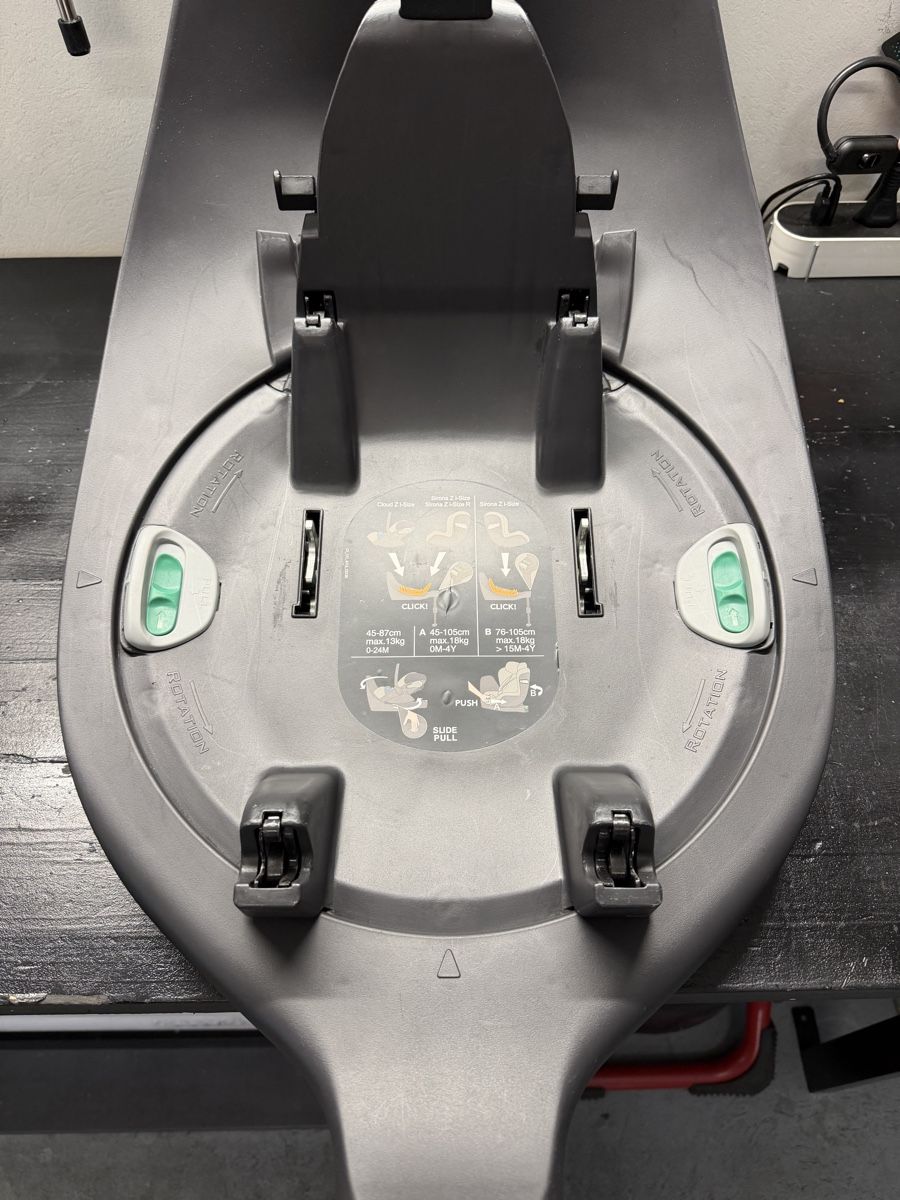 Cybex Sièges auto: Base Z Isofix Cybex  – D'occasion à Biel/Bienne par Gualtieri_10 2