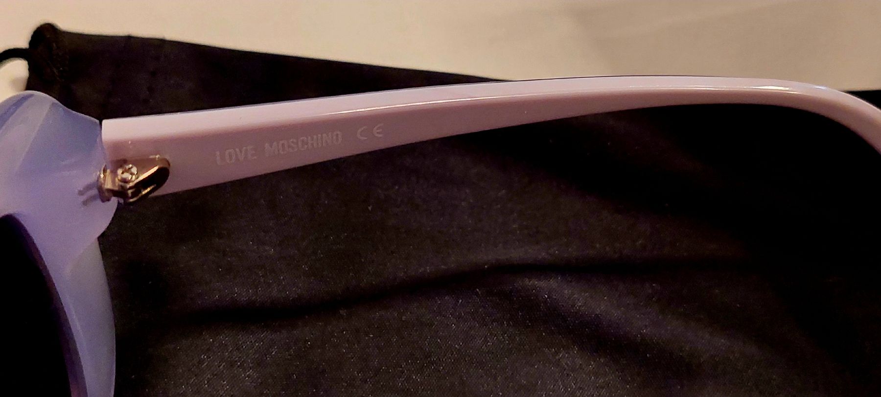 Moschino Brillen & Gläser: Sonnenbrille von Love Moschino – Gebraucht aus Safenwil von fra_t5c9 4