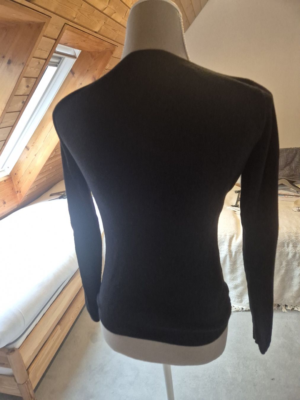 Maglioni & Felpe: Damen leichte Pulli gerippt schwarz Rundhals Chicorée  – Usato da Zürich venduto da Drago670 2