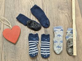 3 Paar Babysocken mit Anti-Rutsch-Sohle Gr 19-20 gebraucht