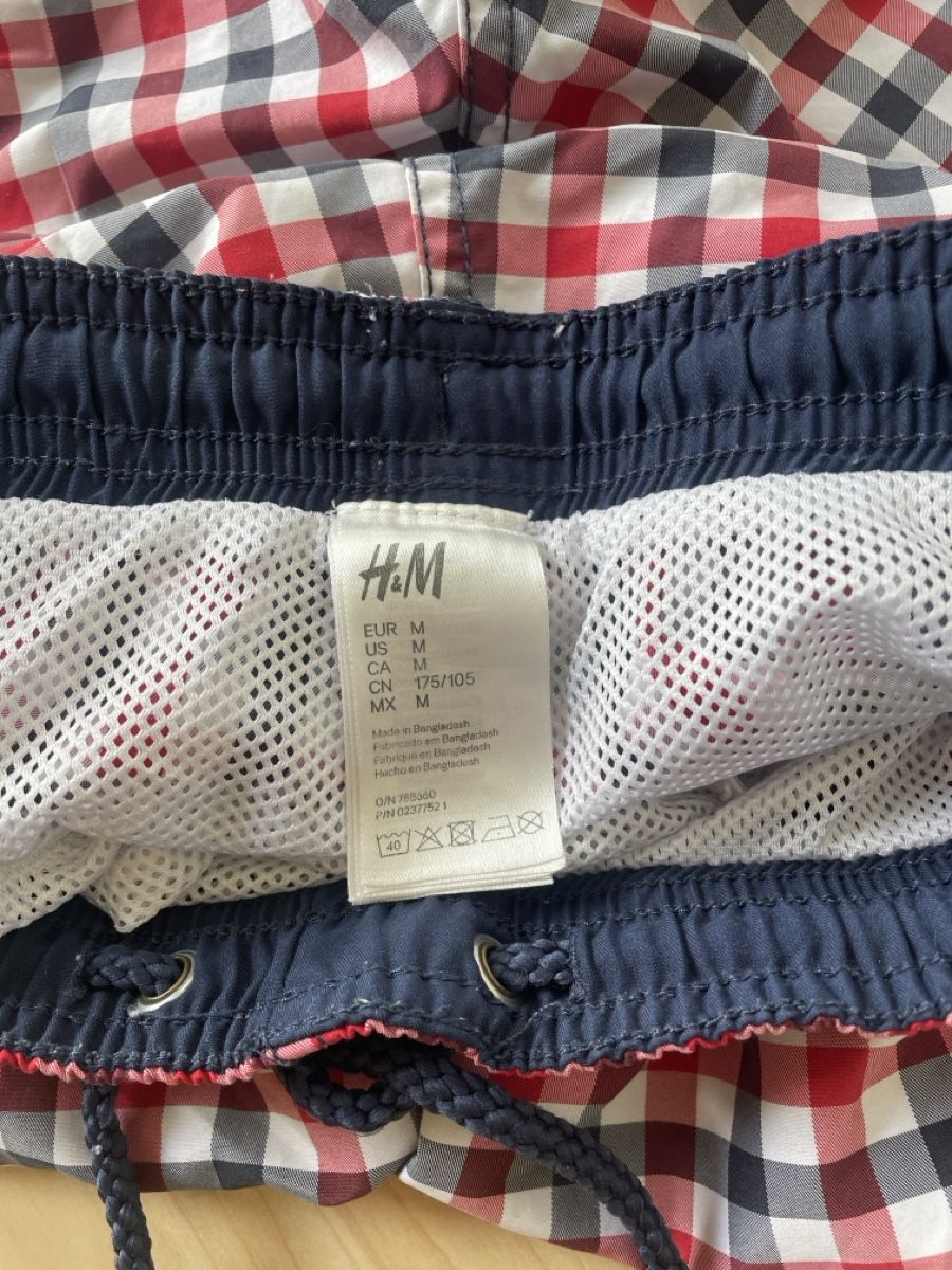 H&M Pantaloni: H&M Badehose, Grösse M - NIE GETRAGEN – Nuovo (secondo la descrizione) da Sissach venduto da nelimas 3