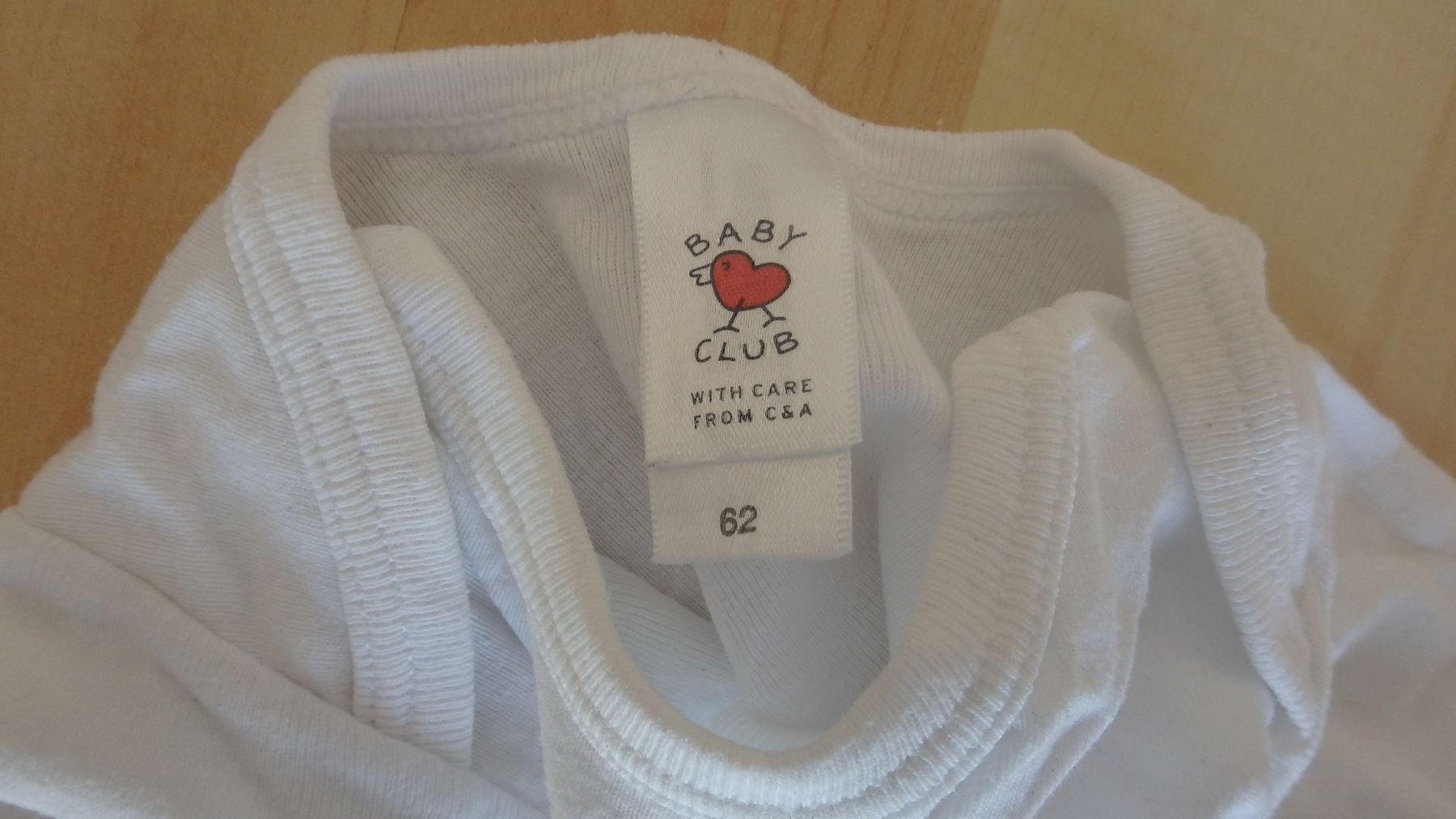 Biancheria intima: weisses Kurzarmbody Gr 62 – Usato da Riehen venduto da India13 2
