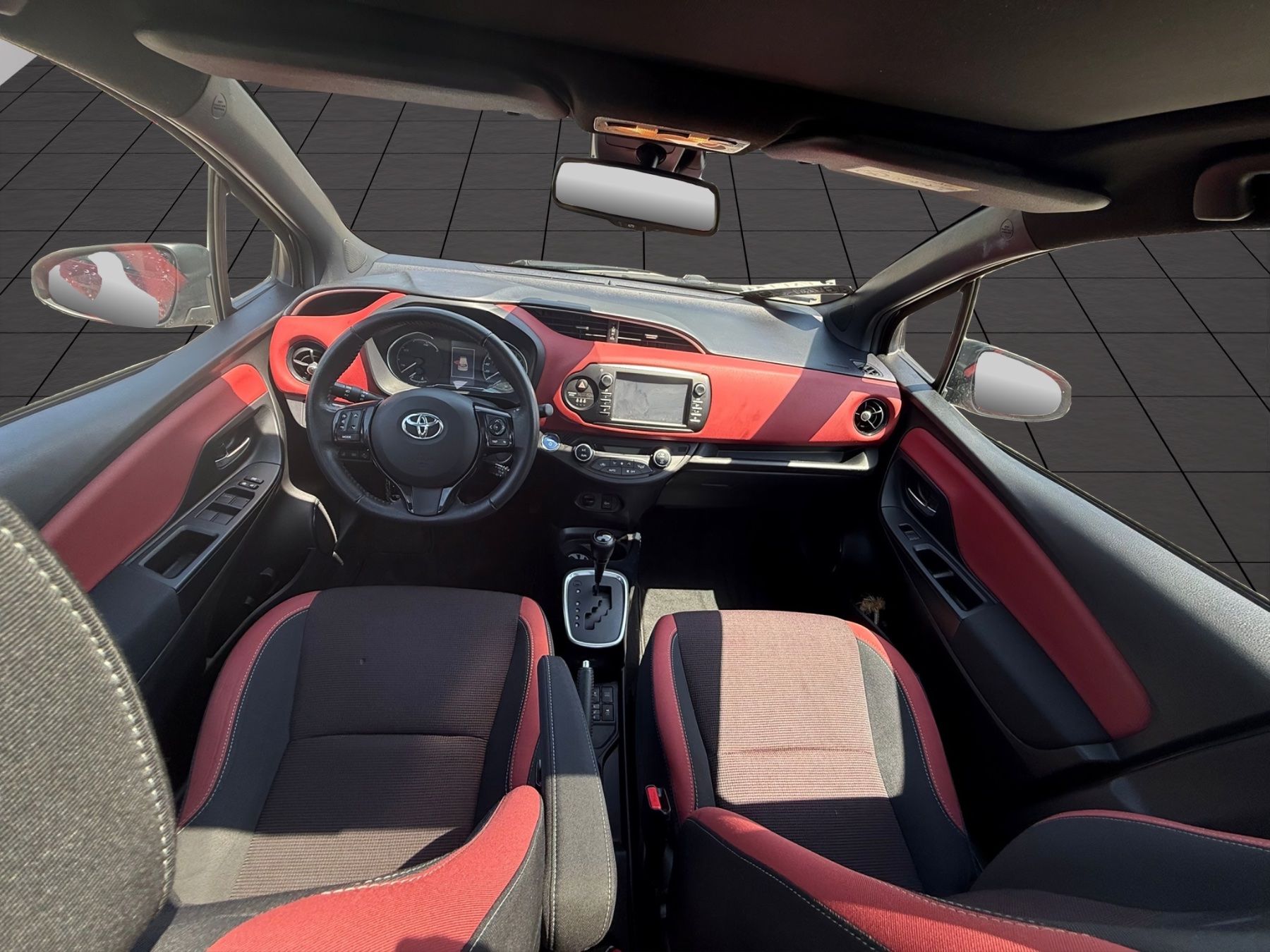 Toyota Autos: Toyota Yaris – Gebraucht aus Luzern von SwissCars-Luzern 4