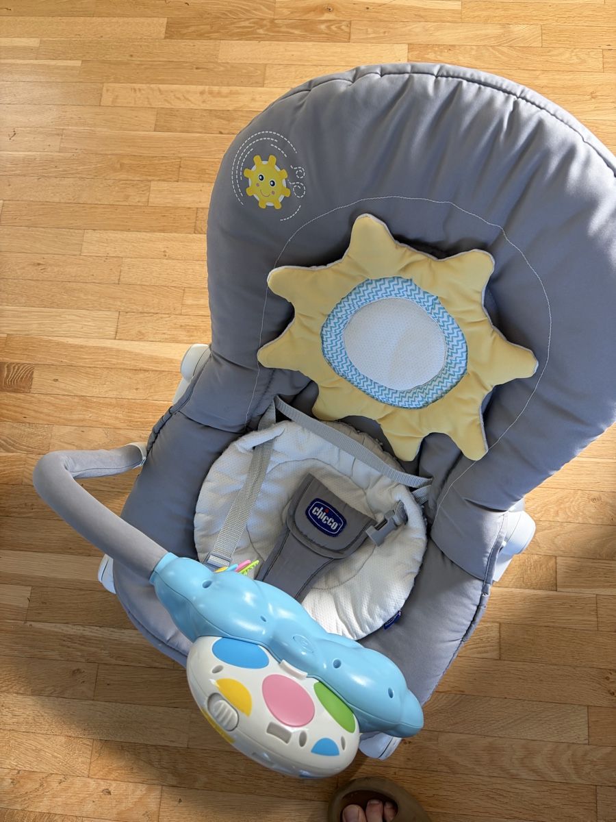 Chicco Wippen & Schaukeln: Chicco Balloon Baby Wippe – Gebraucht aus Wittenbach von therealmoonstone 1