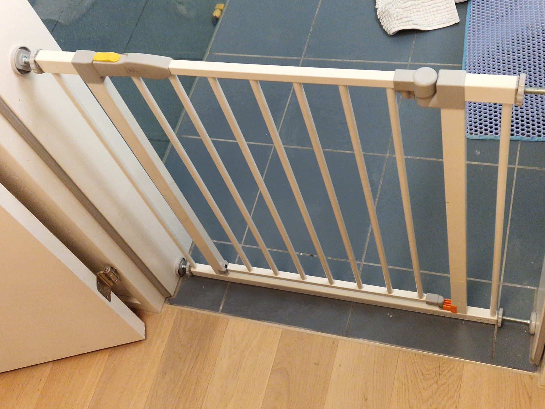 Tutto per la sicurezza: Hauck Stop N Safe 2 Kinderschutzgitter – Usato da Zürich venduto da maxmahh