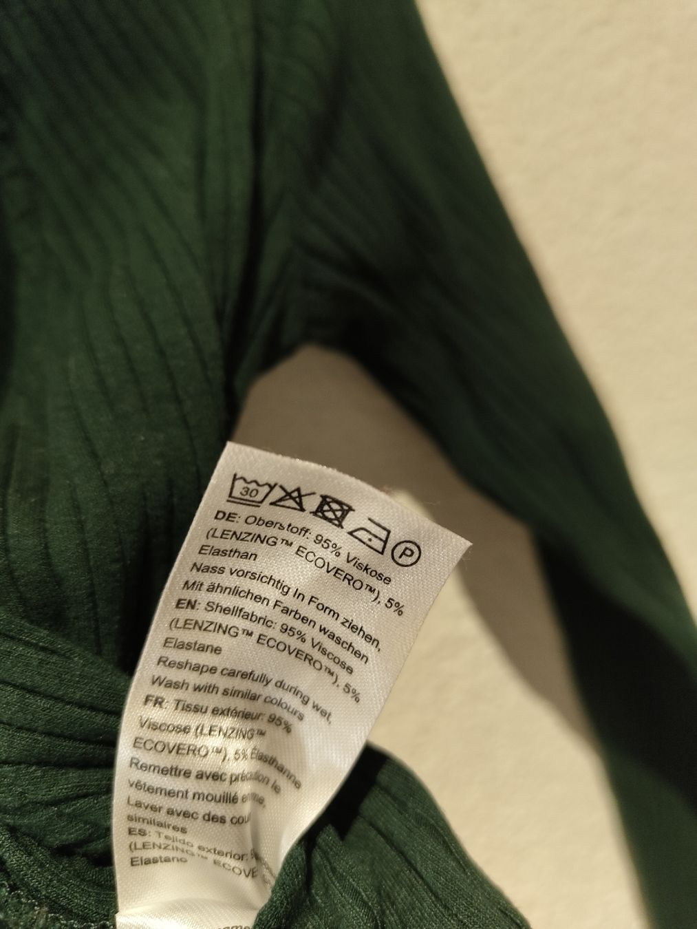 Maglioni & Felpe: Langarmshirt schnürbar – Usato da Russikon venduto da noraarya 2