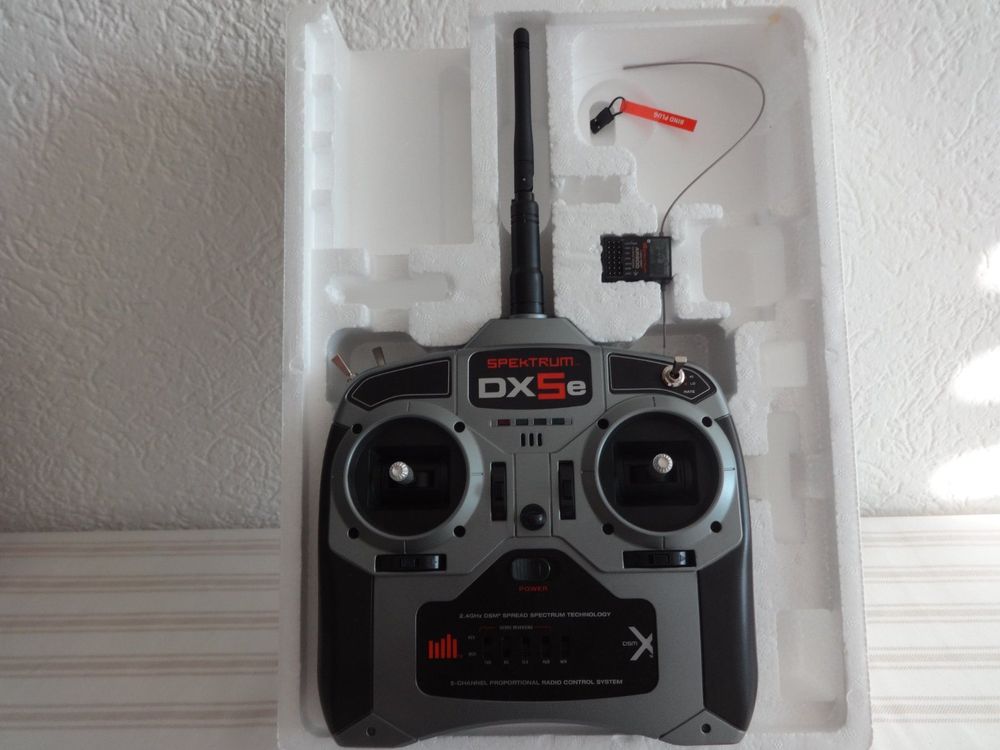 Spektrum DX5e 2,4GHz 5-Kanal DSM Fernsteuersender (Neu (gemäss ...