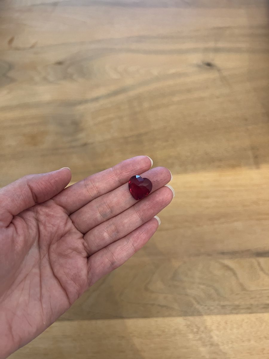 Pietre preziose: Red lab grown ruby gem 15 mm heart – Nuovo e nell'imballaggio originale da Adliswil venduto da avatar83 2