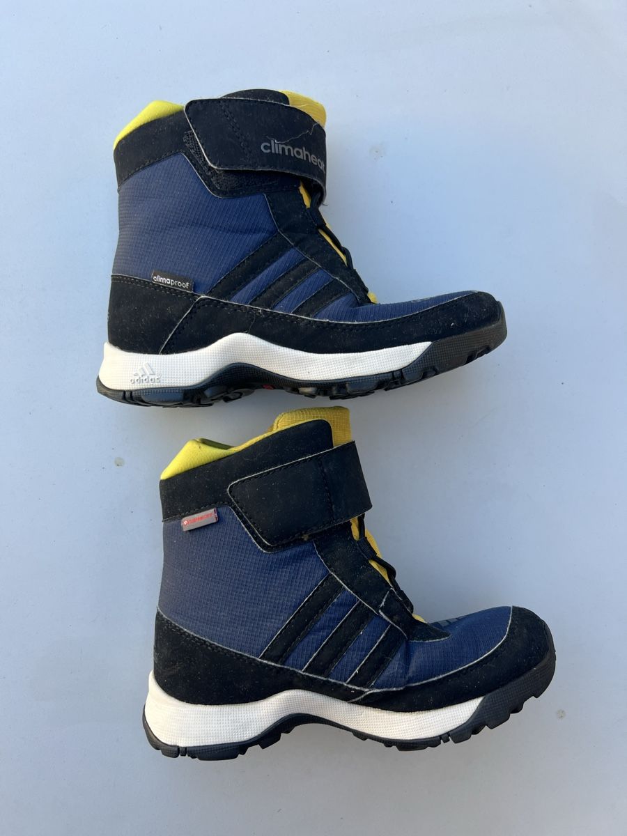 Adidas Scarpe per ragazzi: Adidas Winterstiefel Gr. 30 – Usato da Heiligkreuz (Mels) venduto da fodo 1