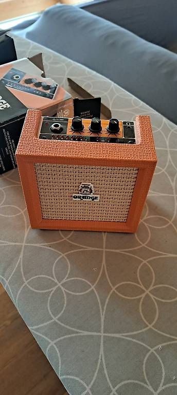 Strumenti musicali: VENDO PICCOLO AMPLI CHITARRA – Usato da Auressio venduto da nat_9m6x 3