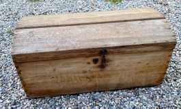 Alte Truhe / Holztruhe, Vintage, Shabby Chic