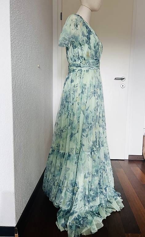 Vestiti: Elegantes Sommerkleid  – Usato da Winterthur venduto da Anjarys 1