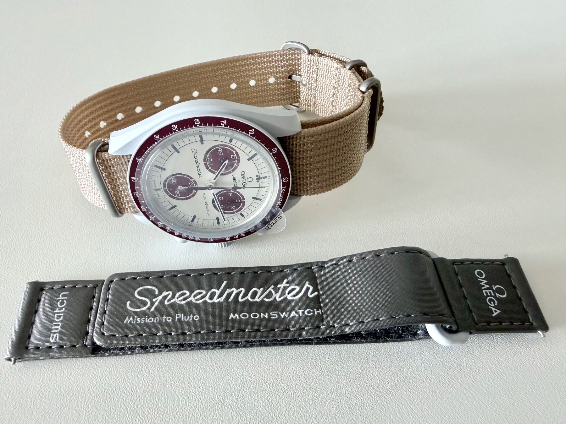 Swatch Orologi: OMEGA x SWATCH Mission to Pluto "Safari", NO box & papers – Nuovo (secondo la descrizione) da Le Mont-sur-Lausanne venduto da LycaGallery 3