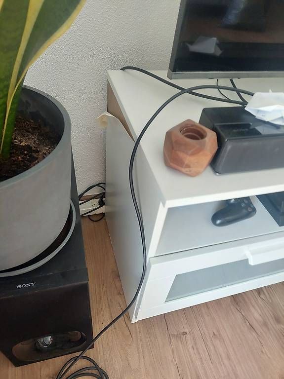 Ikea Mobili TV: Fernsehmöbel – Usato da St. Gallen venduto da ruetzliguetzli77 3