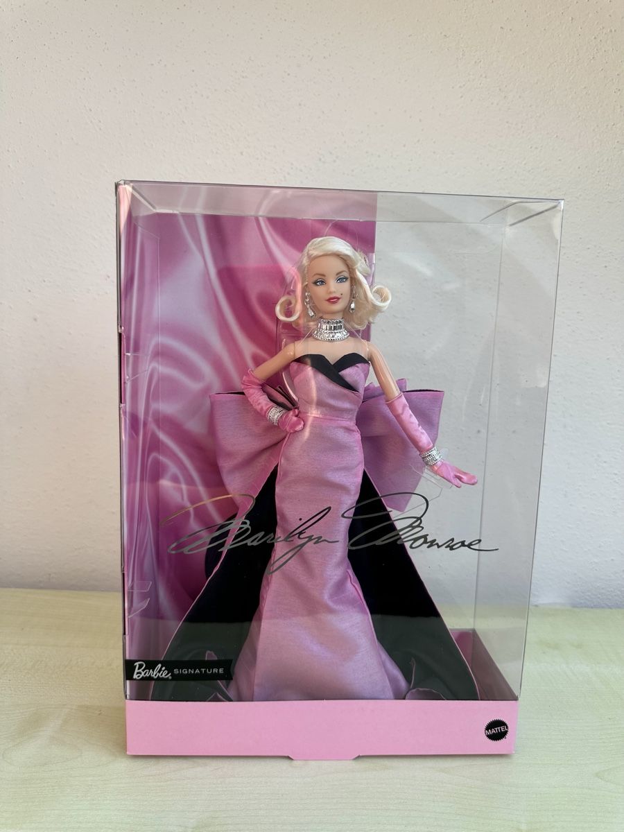 Poupées: Barbie Marilyn Monroe – Neuf avec emballage d'origine à Zürich par Kat_5557 2